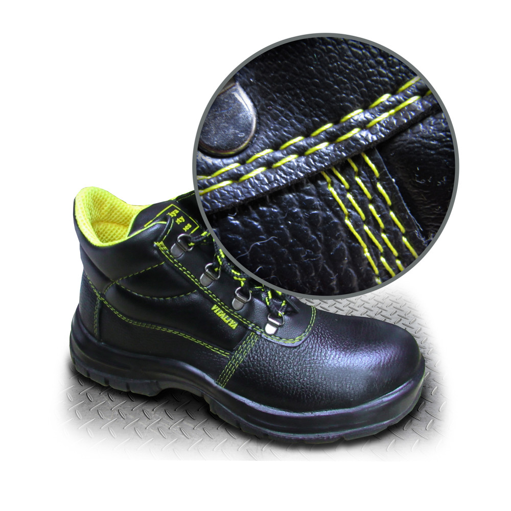 Boots insulated with PUP 550PM