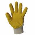 TWITE gloves with embossed latex